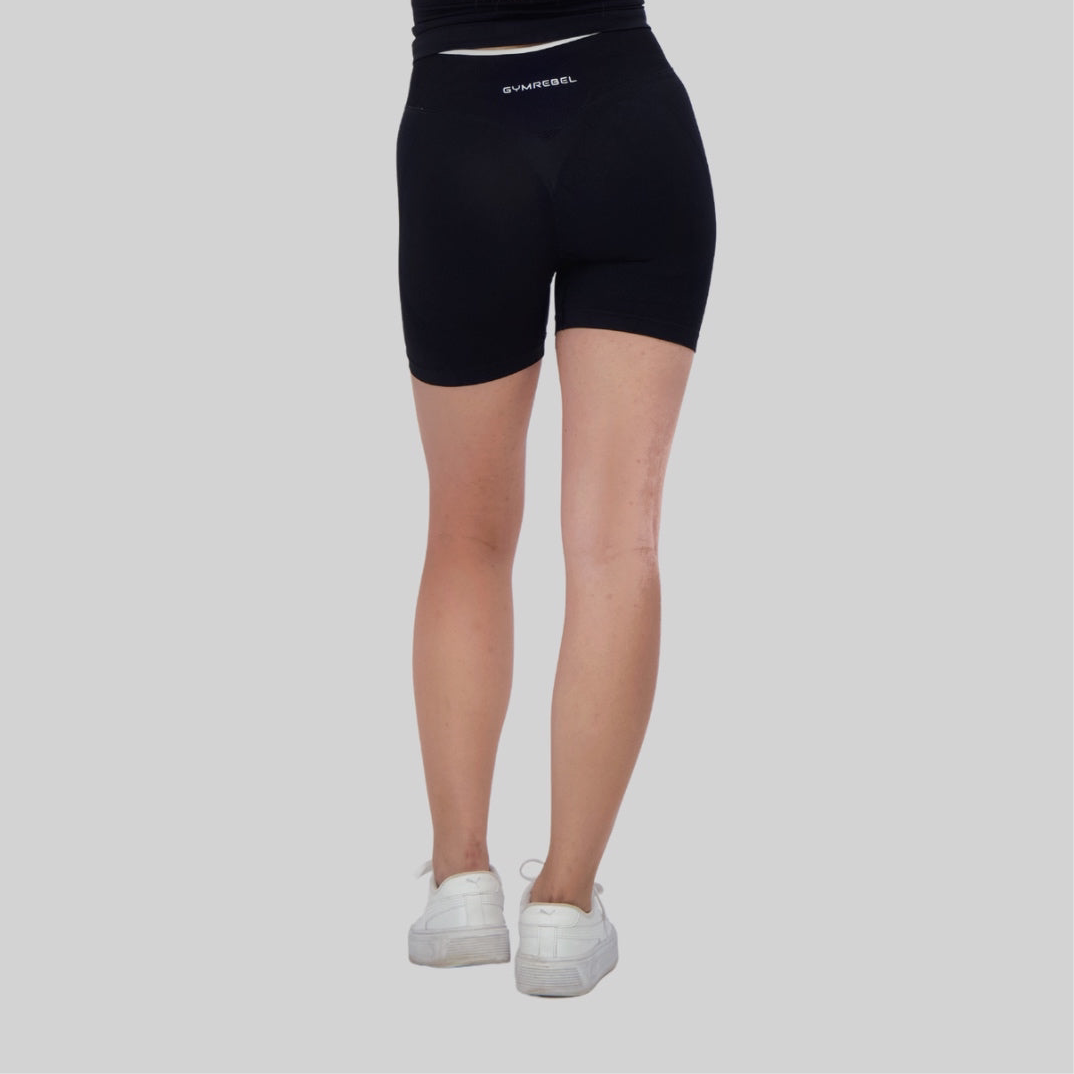 Women’s Gym Shorts: How to Choose the Perfect Pair for Workouts